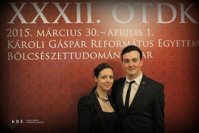 OTDK fal előtt készült képek